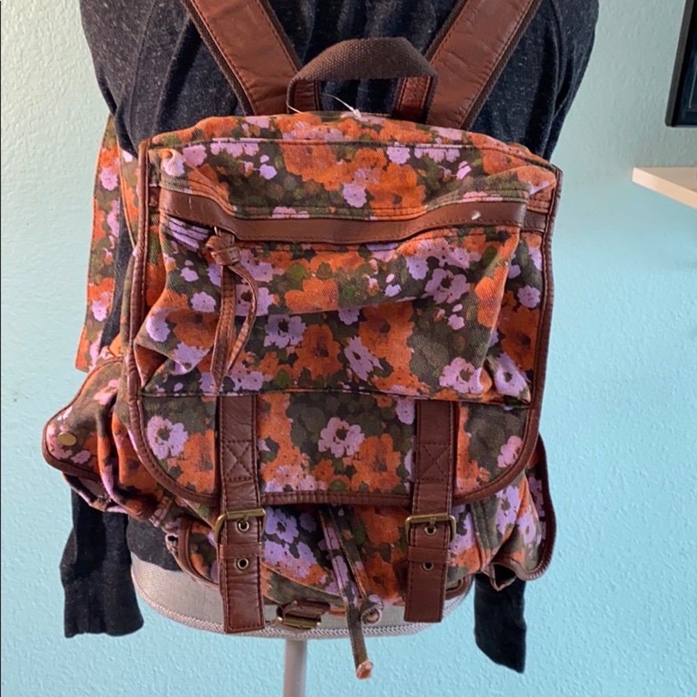 Floral pattern backpack